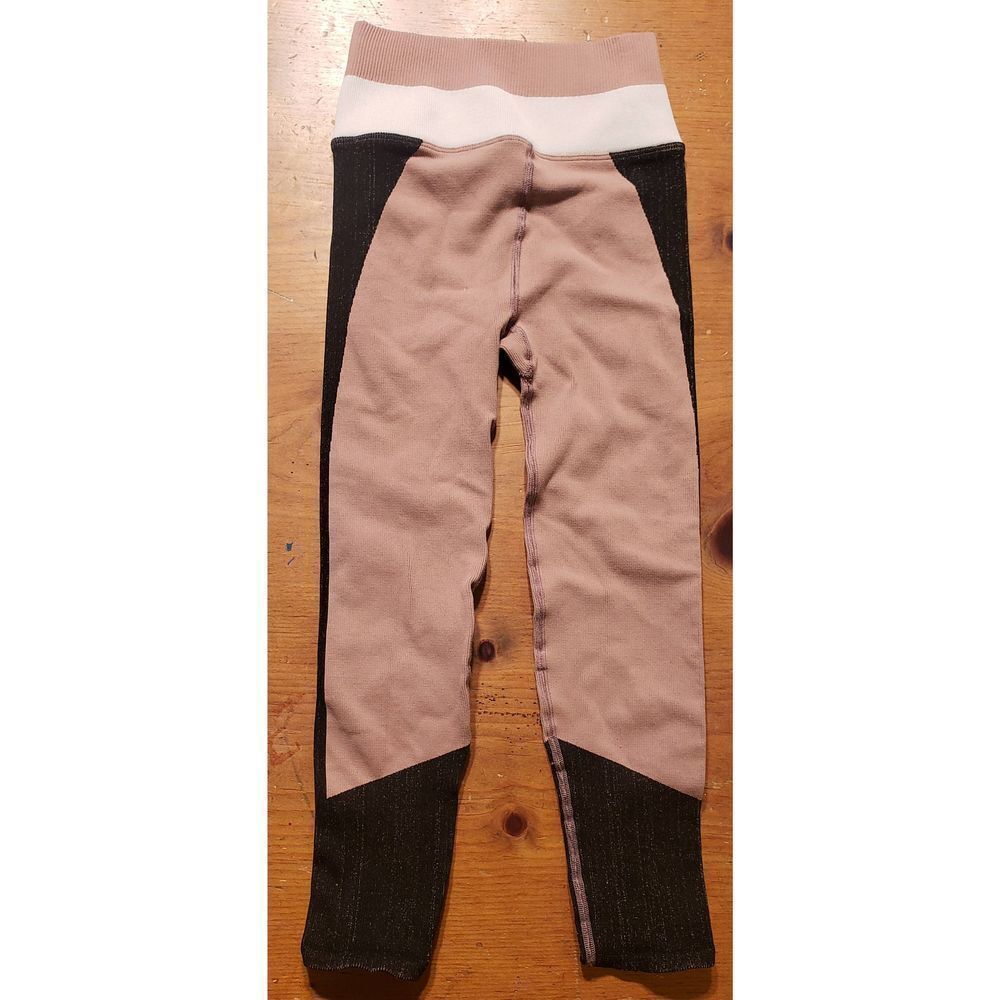 FREE PEOPLE MOVEMENT COMPRESSION LEGGING TAN BLACK WHITE NWD XS/S